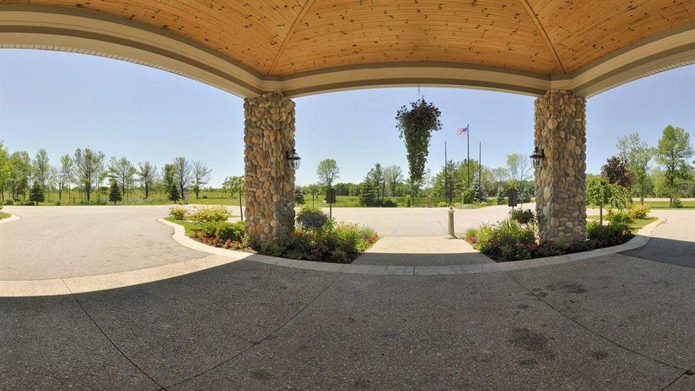 Days Inn By Wyndham Pentwater Exterior photo